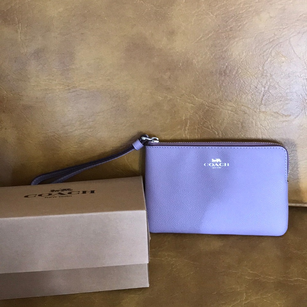 Coach leather corner zip wristlet lavender